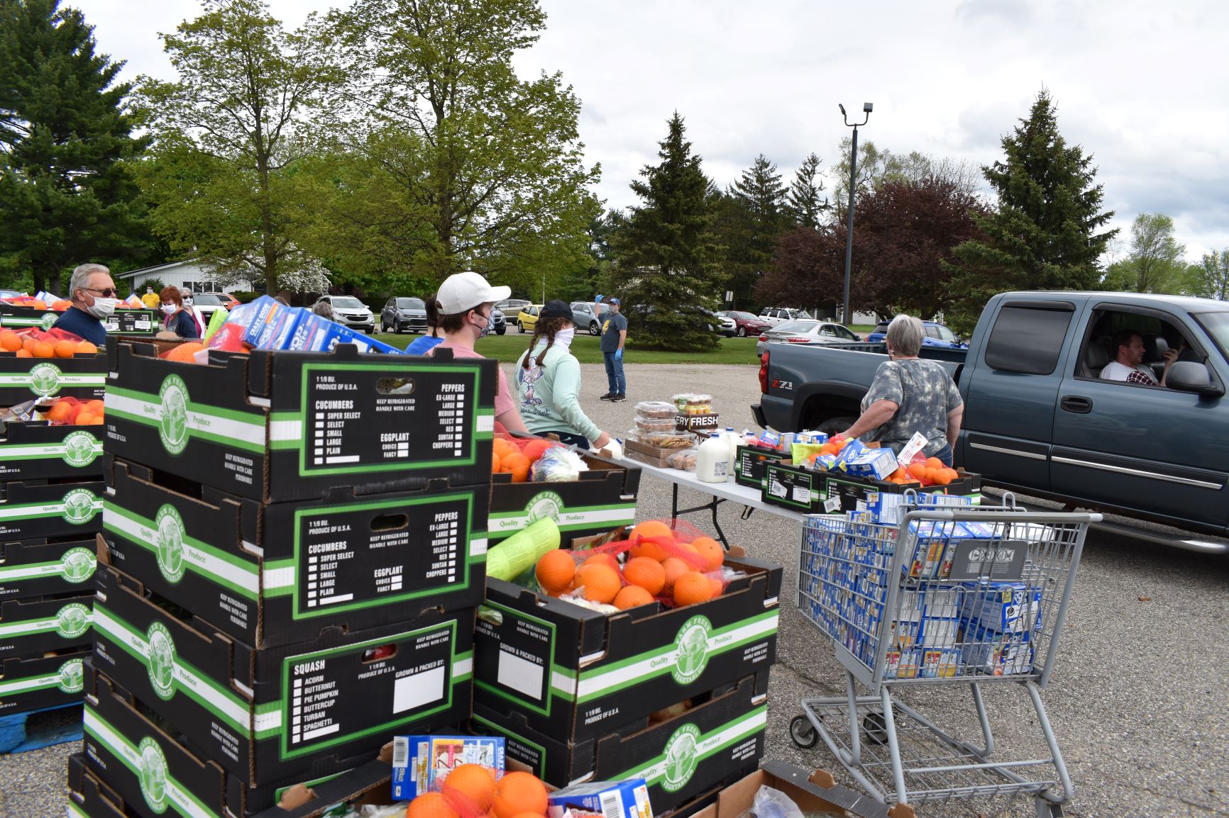food and volunteers at Mobile Pantry