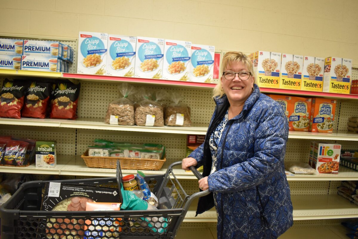 Neighbors receive food – and much more – from St. Alphonsus Food & Clothing Center