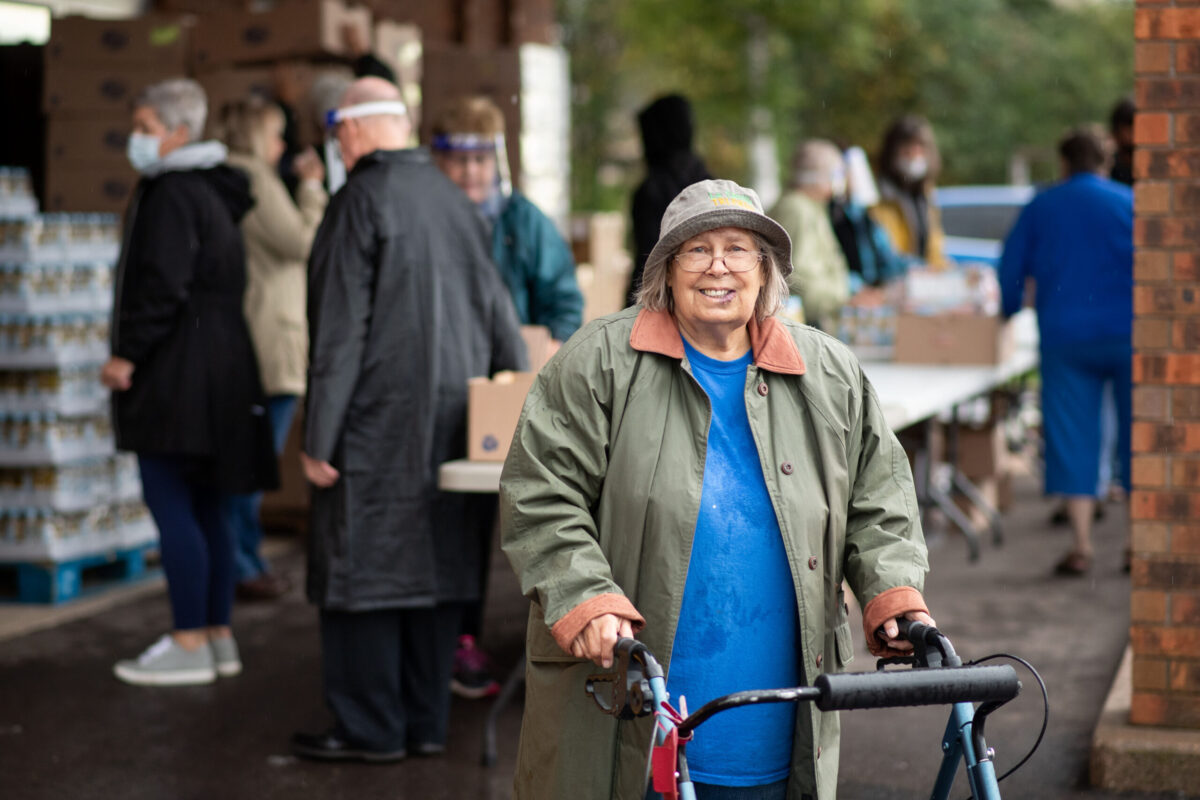 “We could never buy fresh fruit” – U.P. neighbor who faced hunger gives back