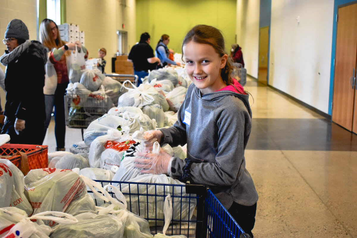 Kids Serve Neighbors at Ottawa County Mobile Food Pantry